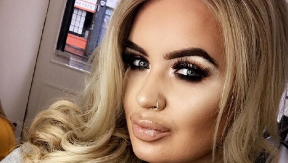 23-Year-Old Millionaire Jane Park Seeks a Boyfriend – Salary $75K a Year